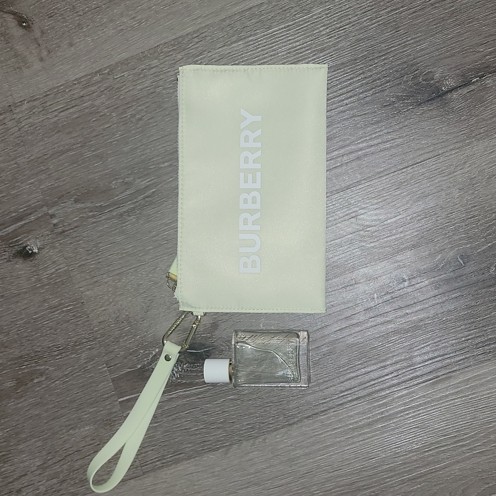 Burberry HER perfume with Pouch